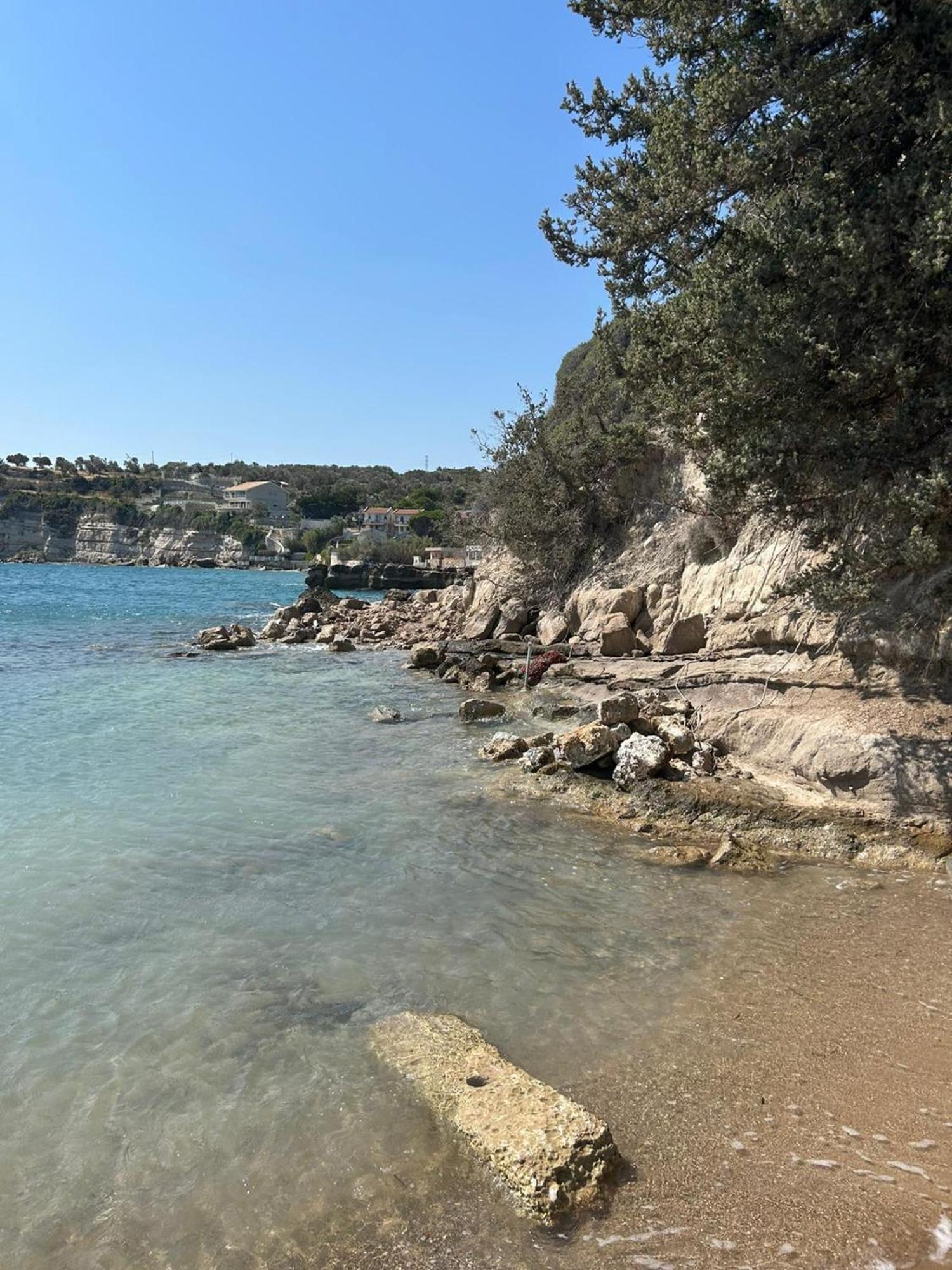 Tiny House Framed By Nature Near Sea In Karaburun Villa Izmir Bagian luar foto